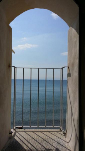 Balcone sulla spiaggia Cefalù